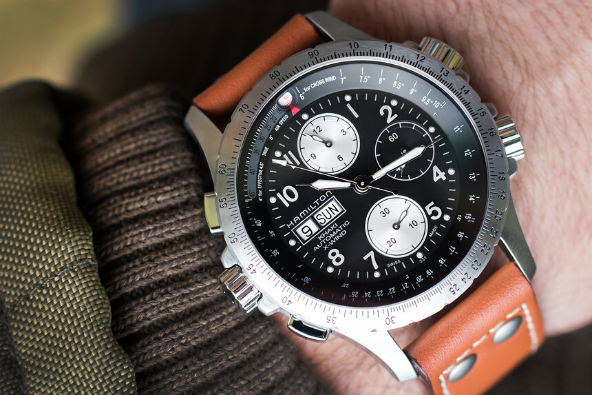 Szép óra, de szabadidőre való, nem öltönyhöz.