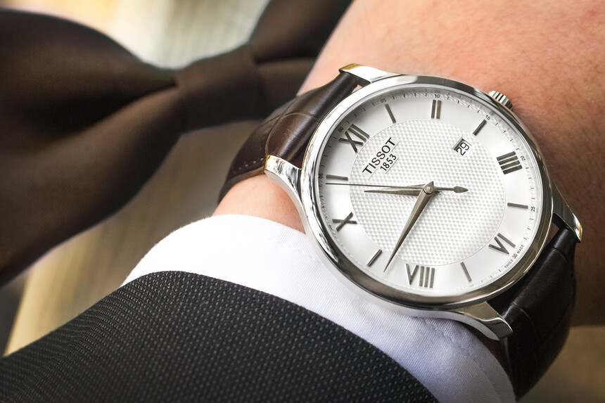 Remek választás: Acéltok és bőrszíj.