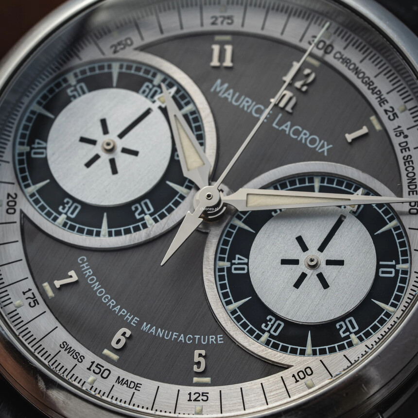 A 3 és 9 óránál elhelyezett két nagy segédszámlap miatt gyorsan ráragadt az „Owl Movement