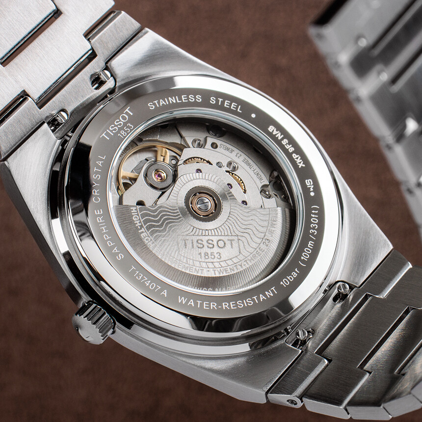 Powermatic 80 szerkezettel szerelt Tissot óra.