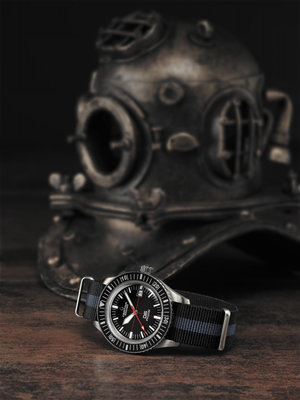 Certina DS PH200M Automatic Powermatic 80 C036.407.16.050.00 (+ pótszíj)