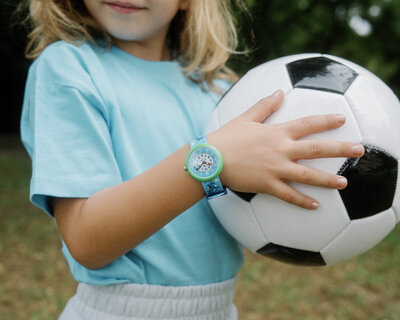 Flik Flak ZFBNP209 futball motívummal