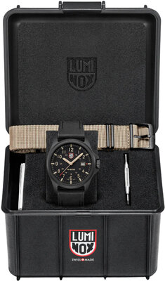 Luminox Land Atacama Field Urban XL.1970.SET (+ tartalék szíj)