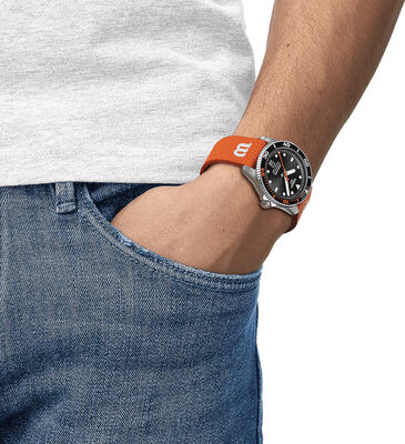 Tissot Seastar 1000 Wilson WNBA Automatikus 80 T120.807.17.051.00 (+ pótszíj)