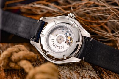 Union Glashütte Belisar Date Sport D009.907.11.047.00 (+ pótszíj)