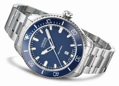 Union Glashütte Belisar Date Sport D009.907.11.047.00 (+ pótszíj)