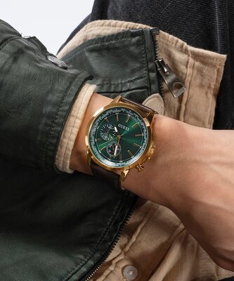 Guess Spec GW0664G2 (+ tartalék szíj)