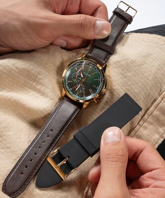 Guess Spec GW0664G2 (+ tartalék szíj)