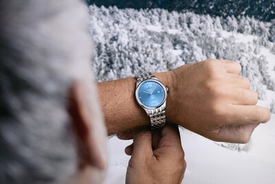 Perrelet Weekend 3 Hands Ice Blue A1300/B (+ pótszíj)