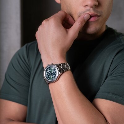 Bulova Precisionist Quartz 96B409