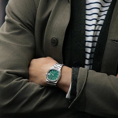 Bulova Precisionist Super Seville Quartz 96B439