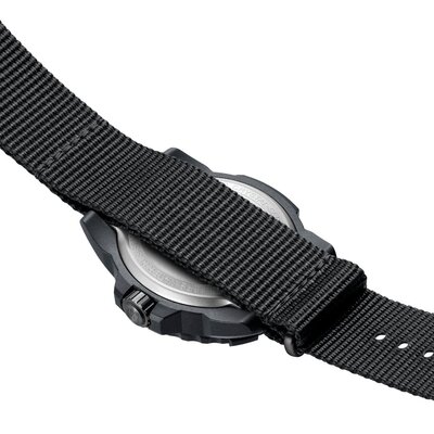 Luminox Navy SEAL XS.3517.NSF.SET Foundation (+ tartalék szíj)