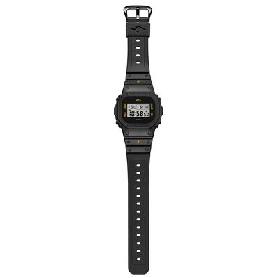 Casio G-Shock Original DWE-5600JB-1A9ER J. Balvin Collaboration (+tartalék szíj és lünetta)