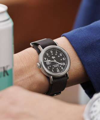 Timex Weekender TW2W86100BR