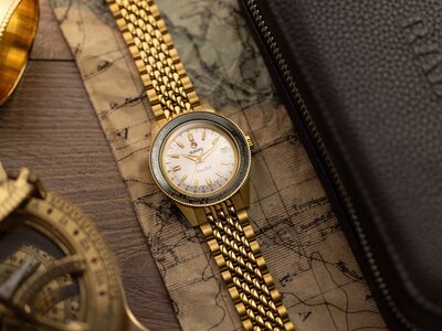 Rado Captain Cook Over-Pole R32193018 Limited Edition 1962 pcs (+ pótszíj és utazótáska)