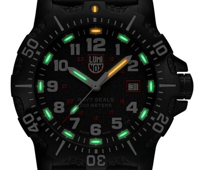 Luminox Navy Seal 4230 Series XS.4231.SET (+ tartalék szíj)