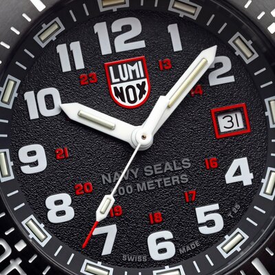 Luminox Navy Seal 4230 Series XS.4231.SET (+ tartalék szíj)