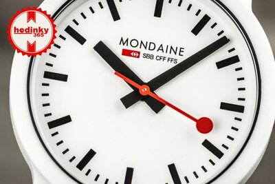 Mondaine Essence Quartz MS1.32110.RA