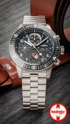 Fortis Novonaut N-42 Automatic Chronograph Amadee-24 F2040016 Limited Edition 100pcs (+ pótszíj)