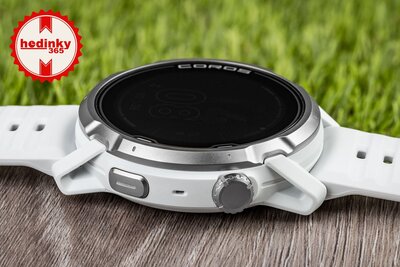 Coros Apex 4 46mm White / Silicone band