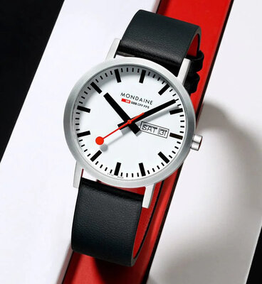 Mondaine Classic Quartz A667.30360.11SBBV