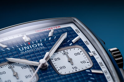 Union Glashütte Averin Chronograph D015.527.17.041.02 (+ tartalék szíj)