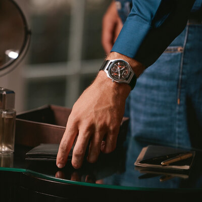 Bulova Curv Quartz 96K117 (+ tartalék szíj)
