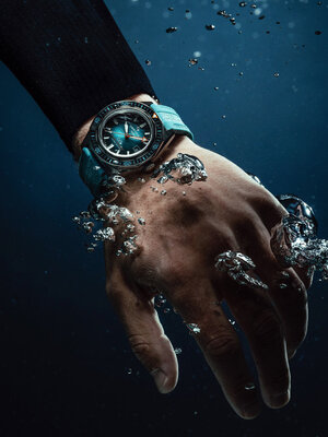 Certina DS Super PH2000M Automatic Powermatic 80 C050.607.44.041.10 Limited Edition 1959 pcs (+ tartalék szíj)
