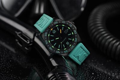 Luminox Sea XS.3124.N.SET Pacific Diver (+ tartalék szíj) Limited Edition 777pcs