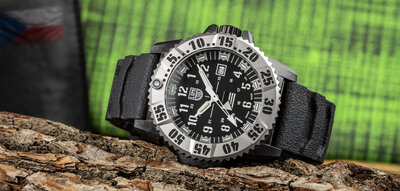 Luminox CZECH-SPEC XL.3351.CM.N.SET Limited Edition 150pcs (+ tartalék szíj)