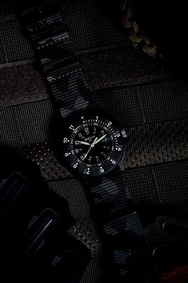 Traser P65 Tactical Mission Black Quartz 111831
