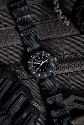 Traser P65 Tactical Mission Black Quartz 111831