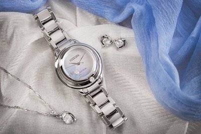 Citizen Elegant EW5520-84D