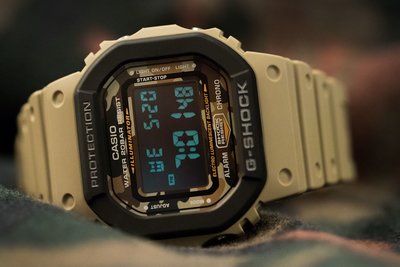 Casio G-Shock Original DW-5610SUS-5ER Utility Colors Series (+ pót szíj)
