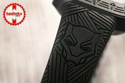 Műanyag szíj Garmin (Vívofit junior 3-hoz), fekete, Marvel, Black Panther, 010-12666-40