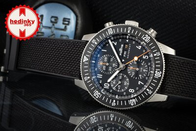 Fortis Novonaut N-42 Automatic Legacy Chronograph F2040009